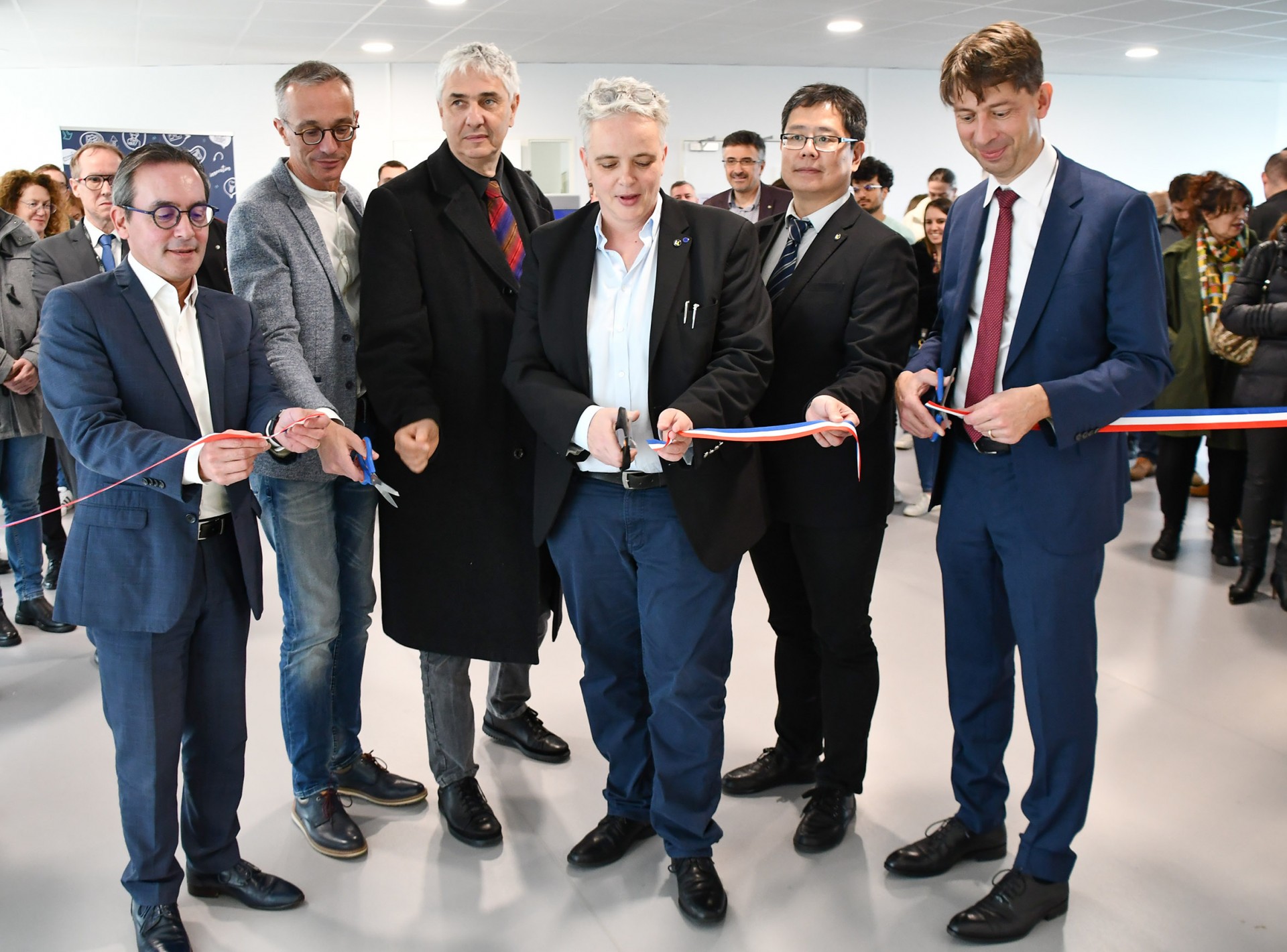 Photo prise lors de l'inauguration de la halle technique